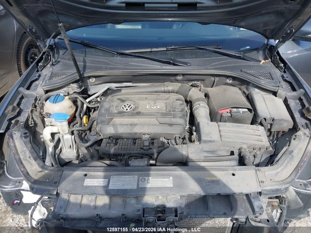 1VWBT7A33HC068088 Volkswagen Passat 1.8 Tsi Comfortline