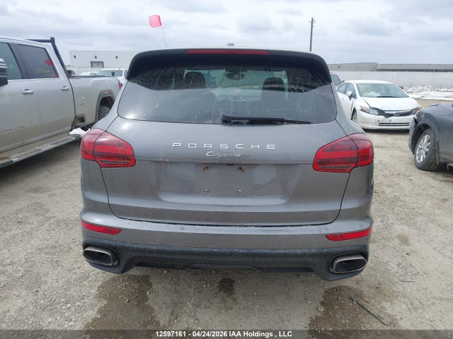 Porsche Cayenne Platinum Edition 2017 WP1AA2A28HKA85844 Image 17