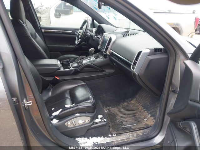 Porsche Cayenne Platinum Edition 2017 WP1AA2A28HKA85844 Image 5