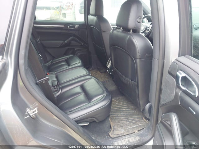 Porsche Cayenne Platinum Edition 2017 WP1AA2A28HKA85844 Image 8