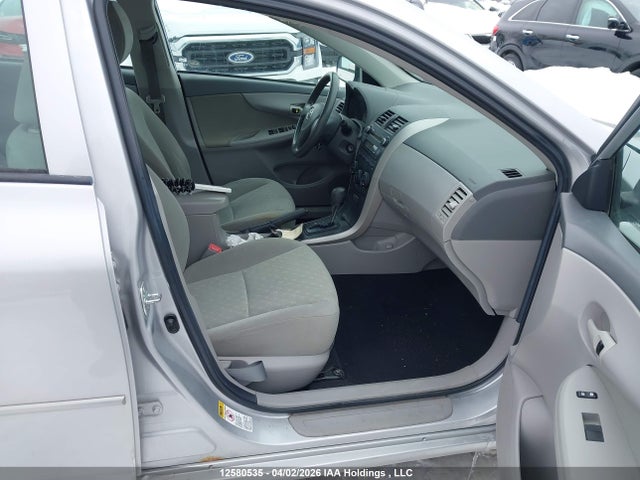 2010 Toyota Corolla Ce მანქანა იყიდება აუქციონზე, vin: 2T1BU4EE5AC338946, აუქციონის ნომერი: 12580535