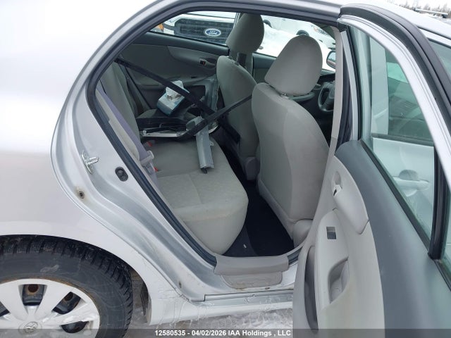 2010 Toyota Corolla Ce მანქანა იყიდება აუქციონზე, vin: 2T1BU4EE5AC338946, აუქციონის ნომერი: 12580535
