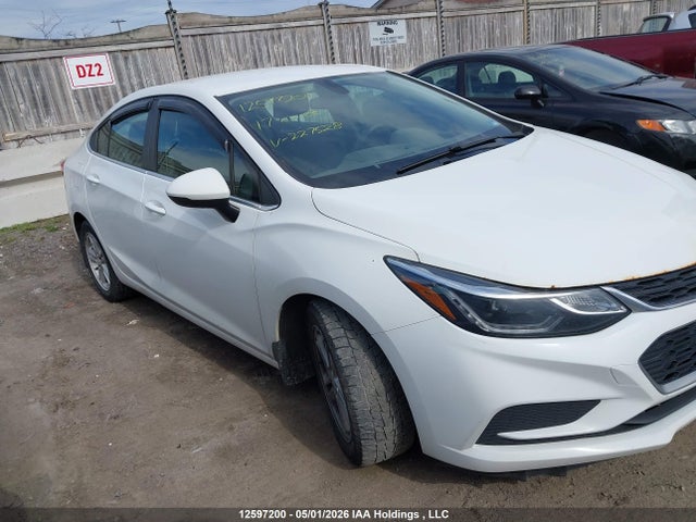 1G1BE5SM9H7227528 Chevrolet Cruze Lt Auto