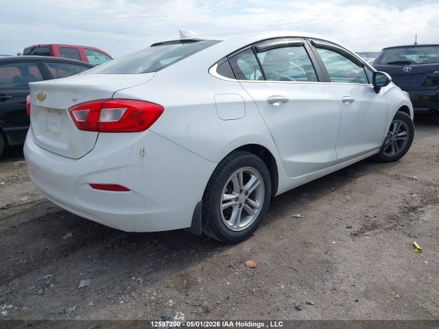 1G1BE5SM9H7227528 Chevrolet Cruze Lt Auto