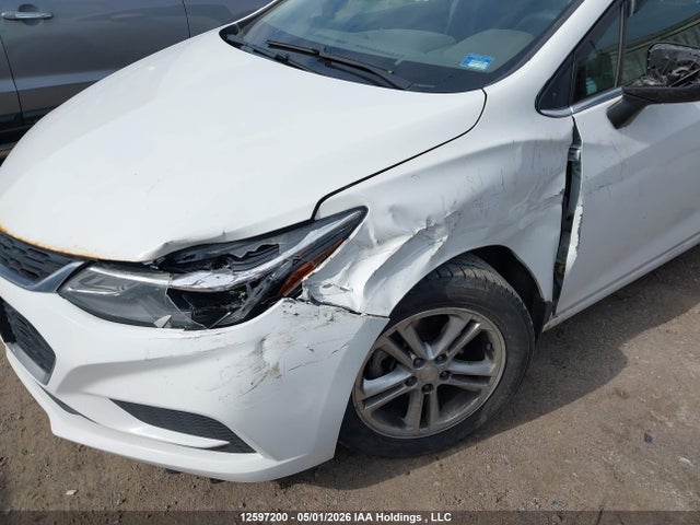 1G1BE5SM9H7227528 Chevrolet Cruze Lt Auto