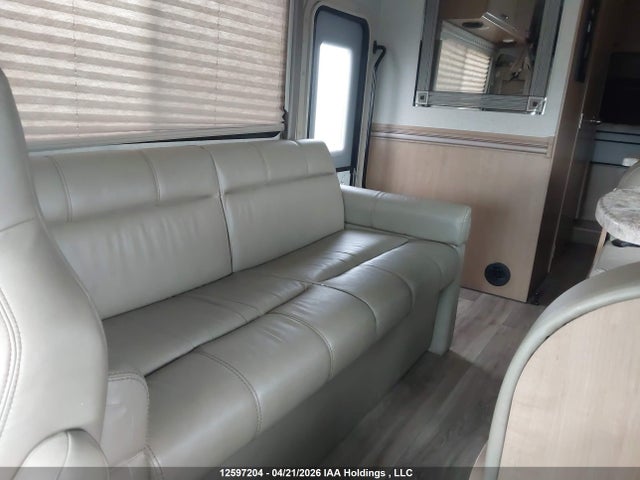 Продажа на аукционе авто 2021 Ford Econoline E450 Super Duty Cutaway Van, vin: 1FDXE4FN4MDC00187, номер лота: 12597204