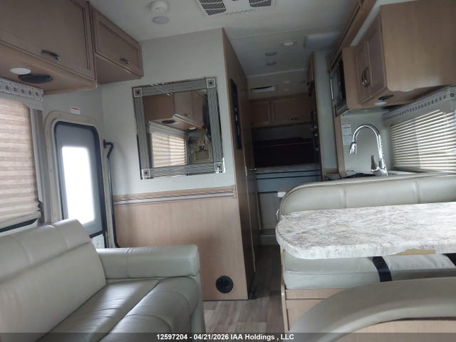Продажа на аукционе авто 2021 Ford Econoline E450 Super Duty Cutaway Van, vin: 1FDXE4FN4MDC00187, номер лота: 12597204