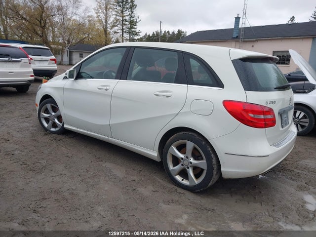 WDDMH4EB1EJ206561 Mercedes-Benz B250