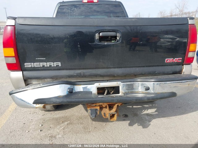12597226 :رقم المزاد ، 1GTGK13U13F155848 vin ، 2003 Gmc Sierra 1500hd مزاد بيع