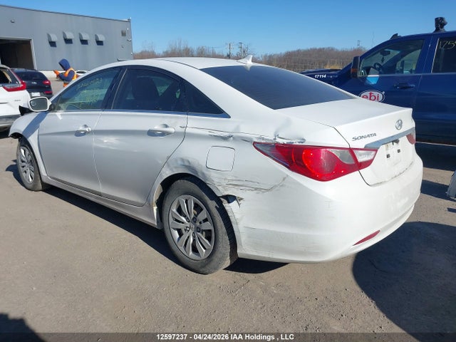 2012 Hyundai Sonata Gl მანქანა იყიდება აუქციონზე, vin: 5NPEB4AC6CH397981, აუქციონის ნომერი: 12597237