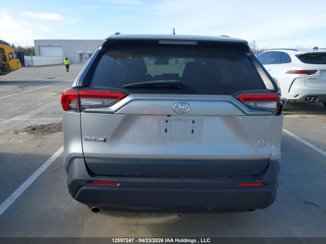 Auction sale of the 2021 Toyota Rav4 Le, vin: 2T3B1RFV2MC218019, lot number: 12597247