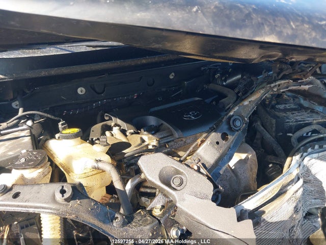 2018 Toyota Rav4 Le მანქანა იყიდება აუქციონზე, vin: 2T3ZFREV7JW510700, აუქციონის ნომერი: 12597255