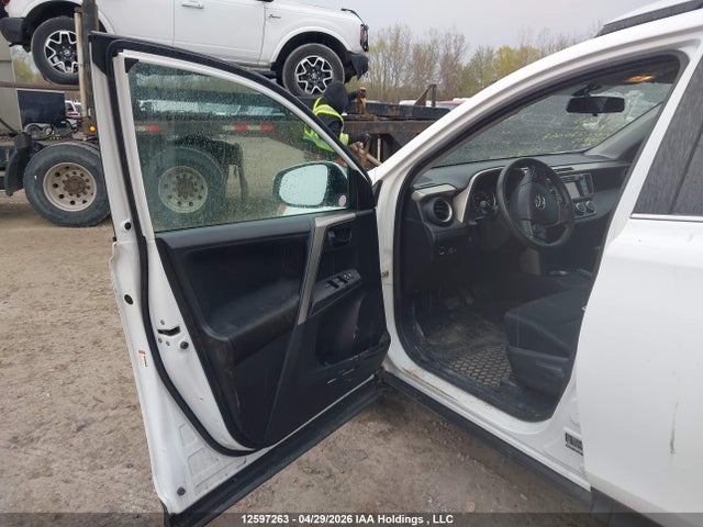 2015 Toyota Rav4 Le მანქანა იყიდება აუქციონზე, vin: 2T3BFREV0FW280068, აუქციონის ნომერი: 12597263