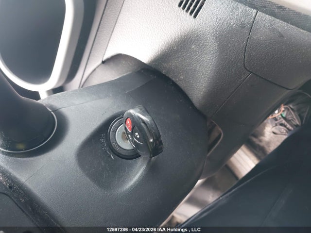 12597286 :رقم المزاد ، 2T1KU4EEXAC424298 vin ، 2010 Toyota Matrix مزاد بيع