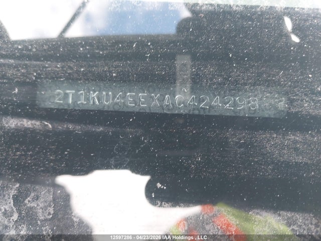 12597286 :رقم المزاد ، 2T1KU4EEXAC424298 vin ، 2010 Toyota Matrix مزاد بيع