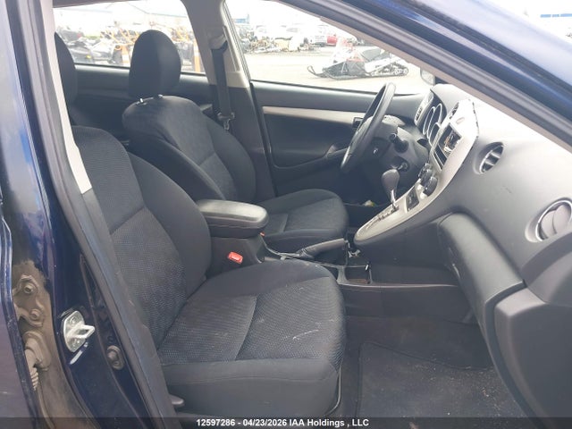 12597286 :رقم المزاد ، 2T1KU4EEXAC424298 vin ، 2010 Toyota Matrix مزاد بيع
