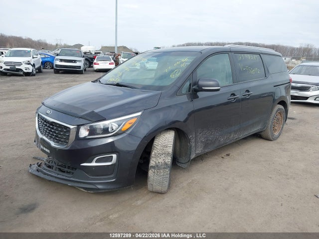 KNDMB5C17K6556092 KIA SEDONA LX