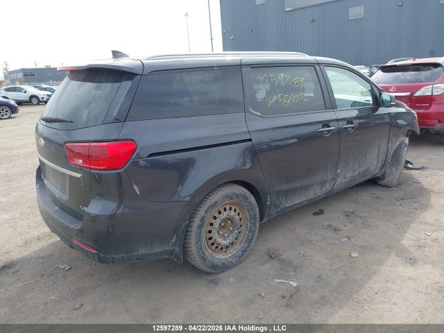 KNDMB5C17K6556092 KIA SEDONA LX