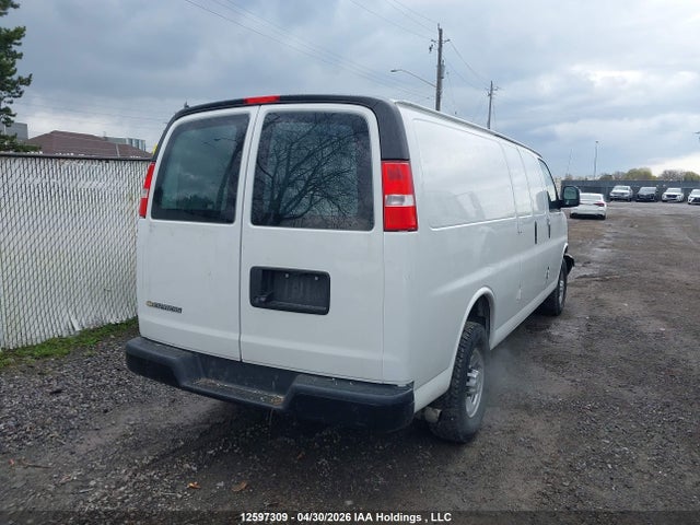 1GCWGBFP6N1138715 Chevrolet Express G2500