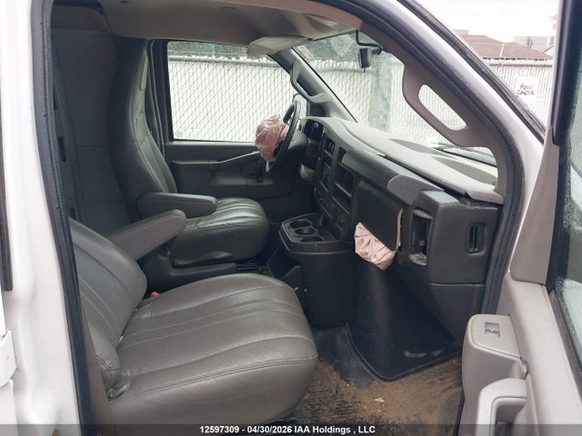 1GCWGBFP6N1138715 Chevrolet Express G2500