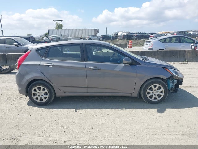 KMHCT5AE0EU162038 Hyundai Accent Gls/gs