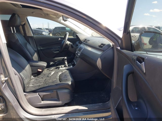 2009 Volkswagen Passat მანქანა იყიდება აუქციონზე, vin: WVWGK73C69P054222, აუქციონის ნომერი: 12597357