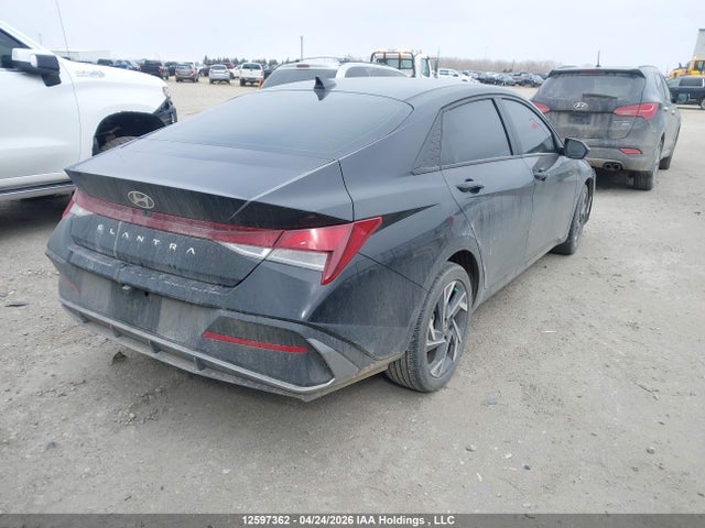 KMHLM4DG6SU968398 Hyundai Elantra Preferred With Tech Package