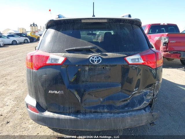 12597365 :رقم المزاد ، 2T3BFREV6FW312232 vin ، 2015 Toyota Rav4 Le مزاد بيع