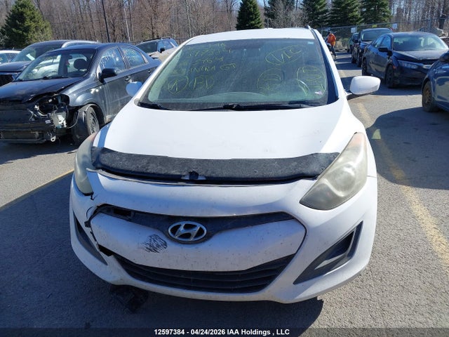 2013 Hyundai Elantra Gt მანქანა იყიდება აუქციონზე, vin: KMHD25LE0DU063464, აუქციონის ნომერი: 12597384