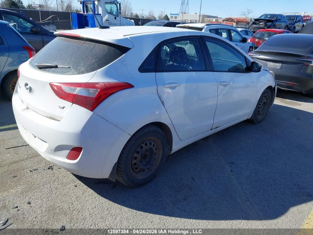 2013 Hyundai Elantra Gt მანქანა იყიდება აუქციონზე, vin: KMHD25LE0DU063464, აუქციონის ნომერი: 12597384