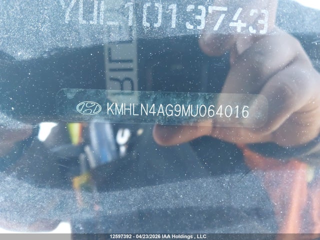 KMHLN4AG9MU064016 Hyundai Elantra Ultimate Ivt