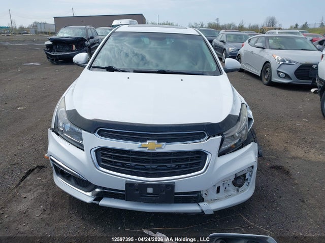 1G1PE5SBXF7118187 Chevrolet Cruze 2lt