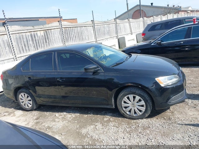 2013 Volkswagen Jetta 2.0l Trendline/2.0l Trendline+ მანქანა იყიდება აუქციონზე, vin: 3VW2K7AJ3DM442256, აუქციონის ნომერი: 12597408