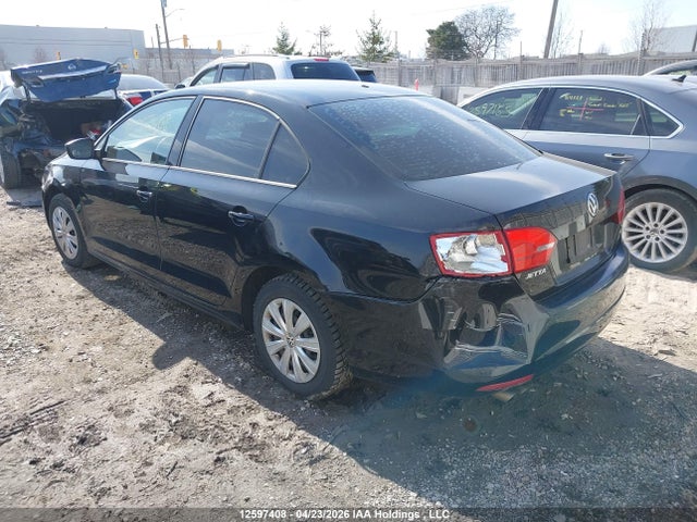 2013 Volkswagen Jetta 2.0l Trendline/2.0l Trendline+ მანქანა იყიდება აუქციონზე, vin: 3VW2K7AJ3DM442256, აუქციონის ნომერი: 12597408