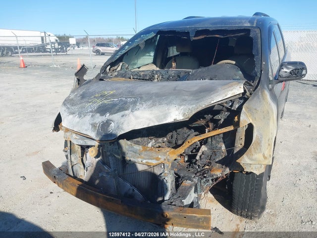 12597412 :رقم المزاد ، 5TDZK3DC0DS314130 vin ، 2013 Toyota Sienna مزاد بيع