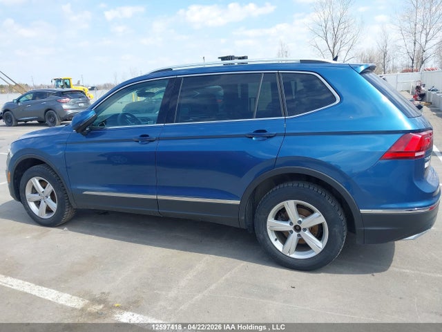 12597418 :رقم المزاد ، 3VV4B7AX8LM085236 vin ، 2020 Volkswagen Tiguan Sel Premium R-line مزاد بيع