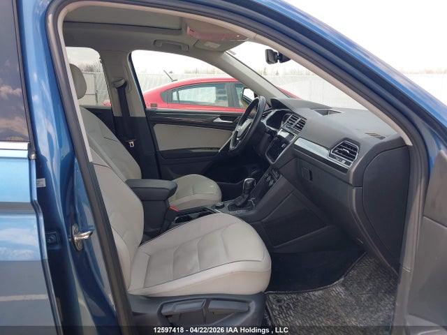 12597418 :رقم المزاد ، 3VV4B7AX8LM085236 vin ، 2020 Volkswagen Tiguan Sel Premium R-line مزاد بيع