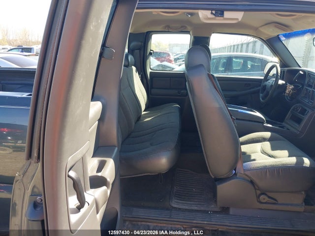 12597430 :رقم المزاد ، 2GTEC19V731351868 vin ، 2003 Gmc New Sierra C1500 مزاد بيع