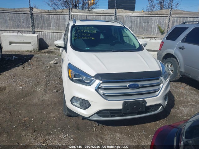 1FMCU9J99JUB17763 Ford Escape Titanium