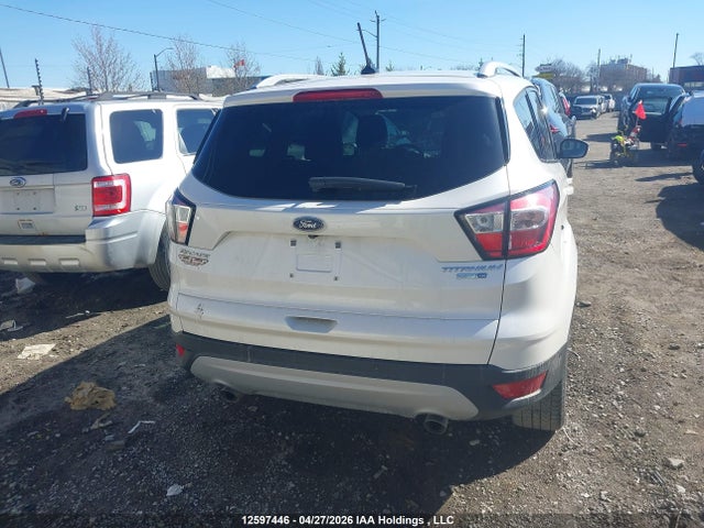 1FMCU9J99JUB17763 Ford Escape Titanium