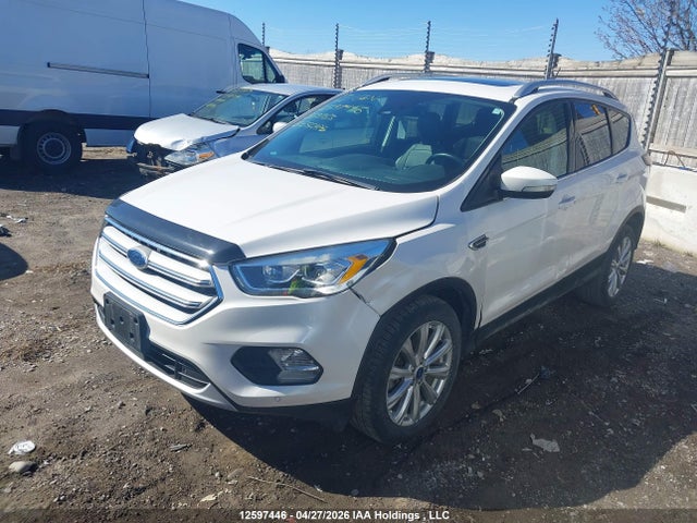 1FMCU9J99JUB17763 Ford Escape Titanium