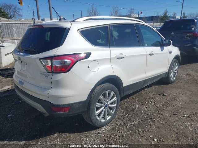 1FMCU9J99JUB17763 Ford Escape Titanium