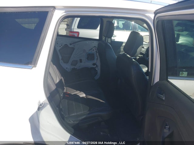 1FMCU9J99JUB17763 Ford Escape Titanium