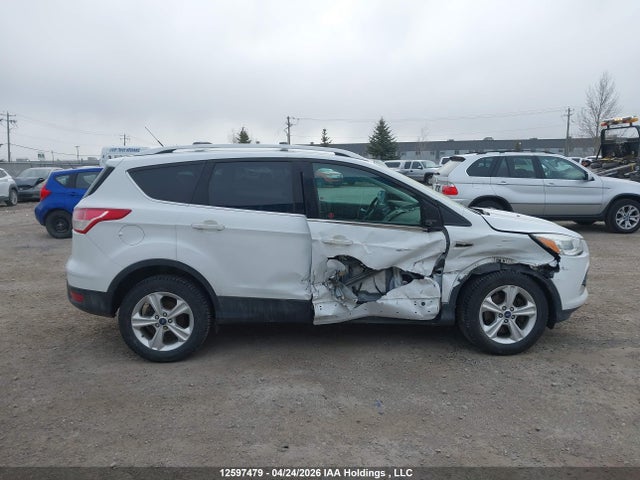 1FMCU9GX3EUA79717 Ford ESCAPE SE