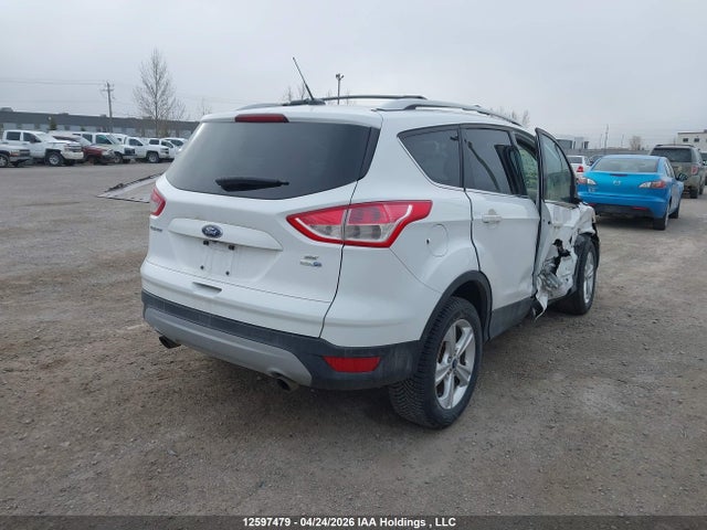 1FMCU9GX3EUA79717 Ford ESCAPE SE