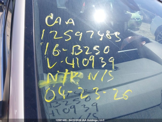 WDDMH4EBXGJ410939 Mercedes-Benz B250