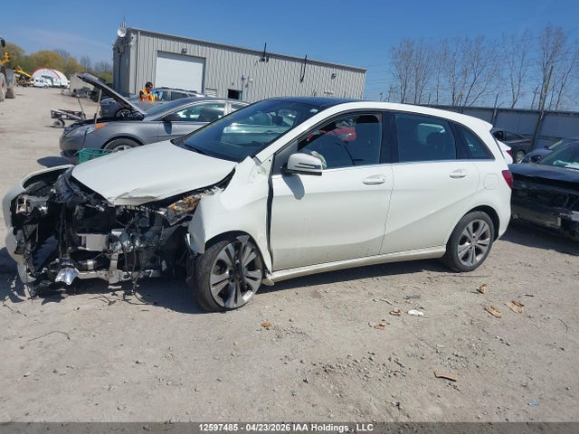 WDDMH4EBXGJ410939 Mercedes-Benz B250