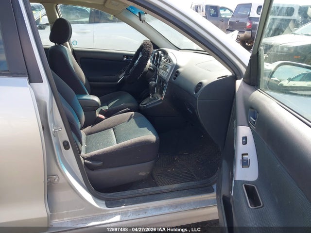 2006 Toyota Matrix Wagon მანქანა იყიდება აუქციონზე, vin: 2T1KR32E96C561692, აუქციონის ნომერი: 12597488