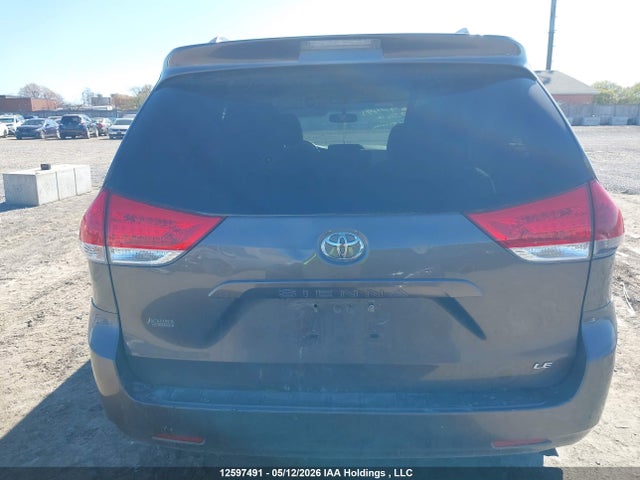 2012 Toyota Sienna Le V6 მანქანა იყიდება აუქციონზე, vin: 5TDKK3DC5CS177542, აუქციონის ნომერი: 12597491