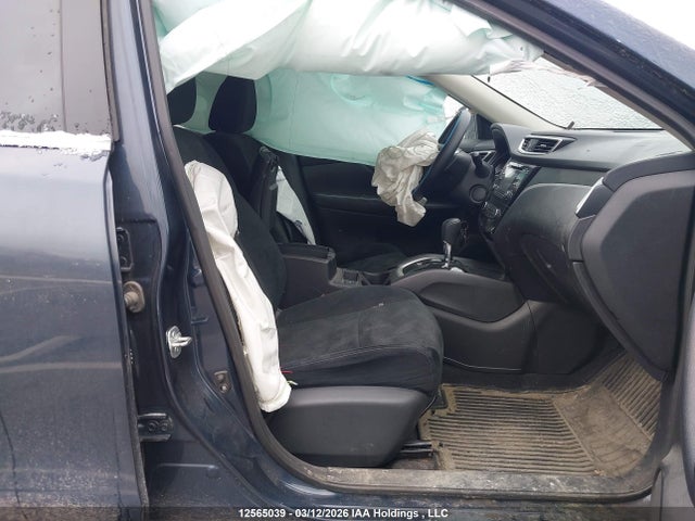12565039 :رقم المزاد ، 5N1AT2MV4FC843618 vin ، 2015 Nissan Rogue S/sl/sv مزاد بيع